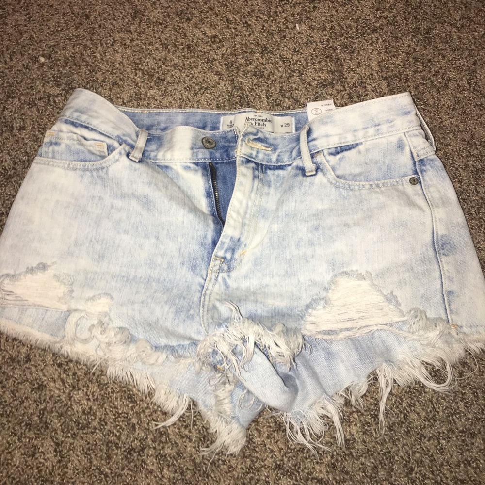 A&F washes out shorts